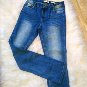 2/$15 WOMEN'S stretch jeans size 6